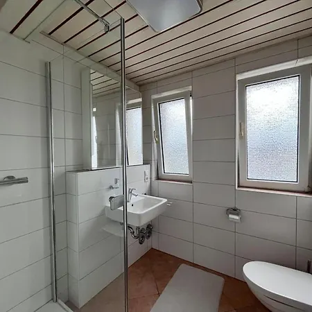 Homestay In Gepflegter Mit Parkplatz - 2